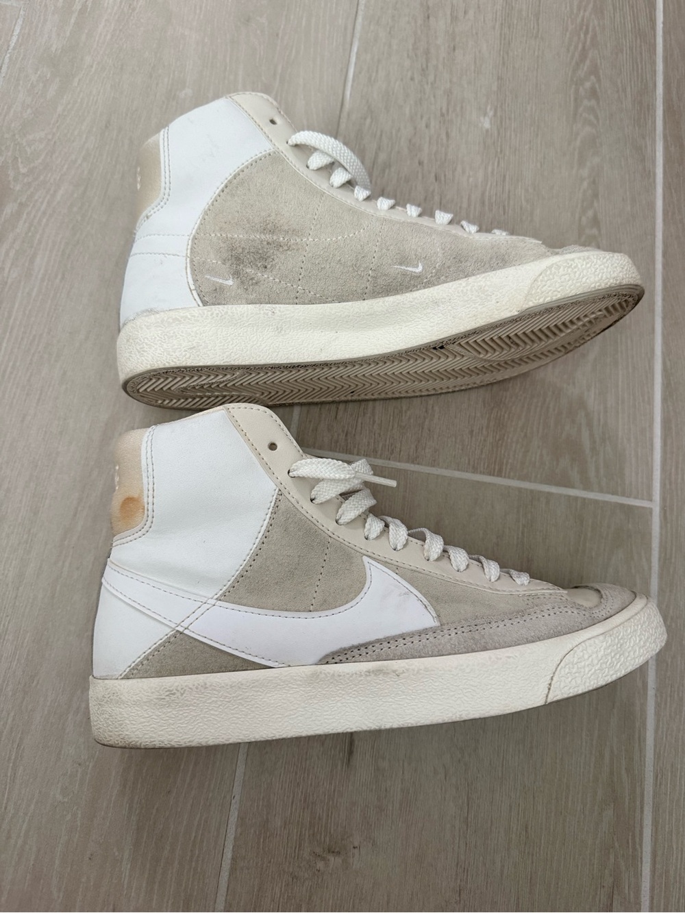 Nike Blazer Mid 77 Boys Size 4